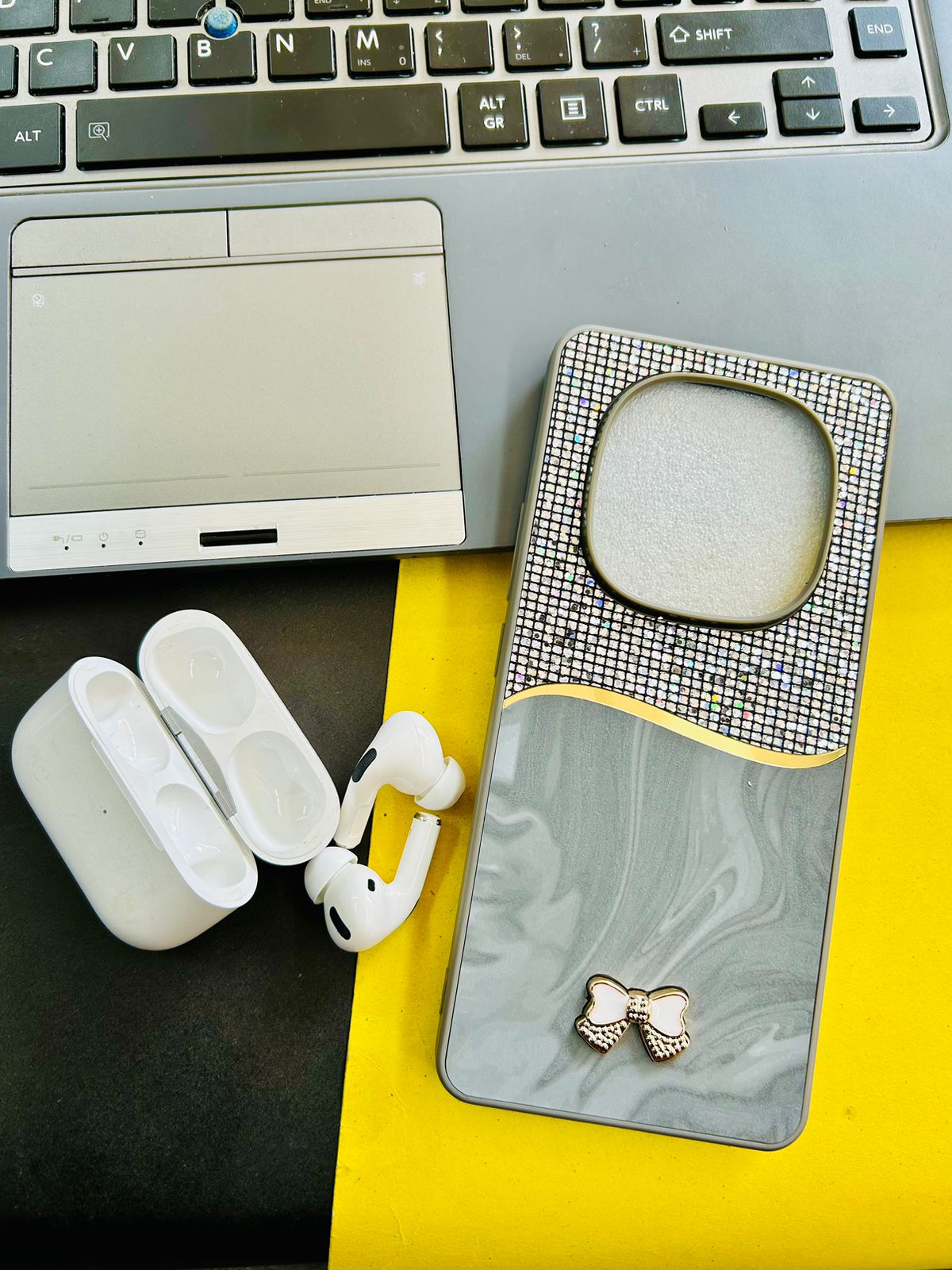 FANCY BUTERFLY STONE CASE VIVO SAMSUNG TECNO (Copy)